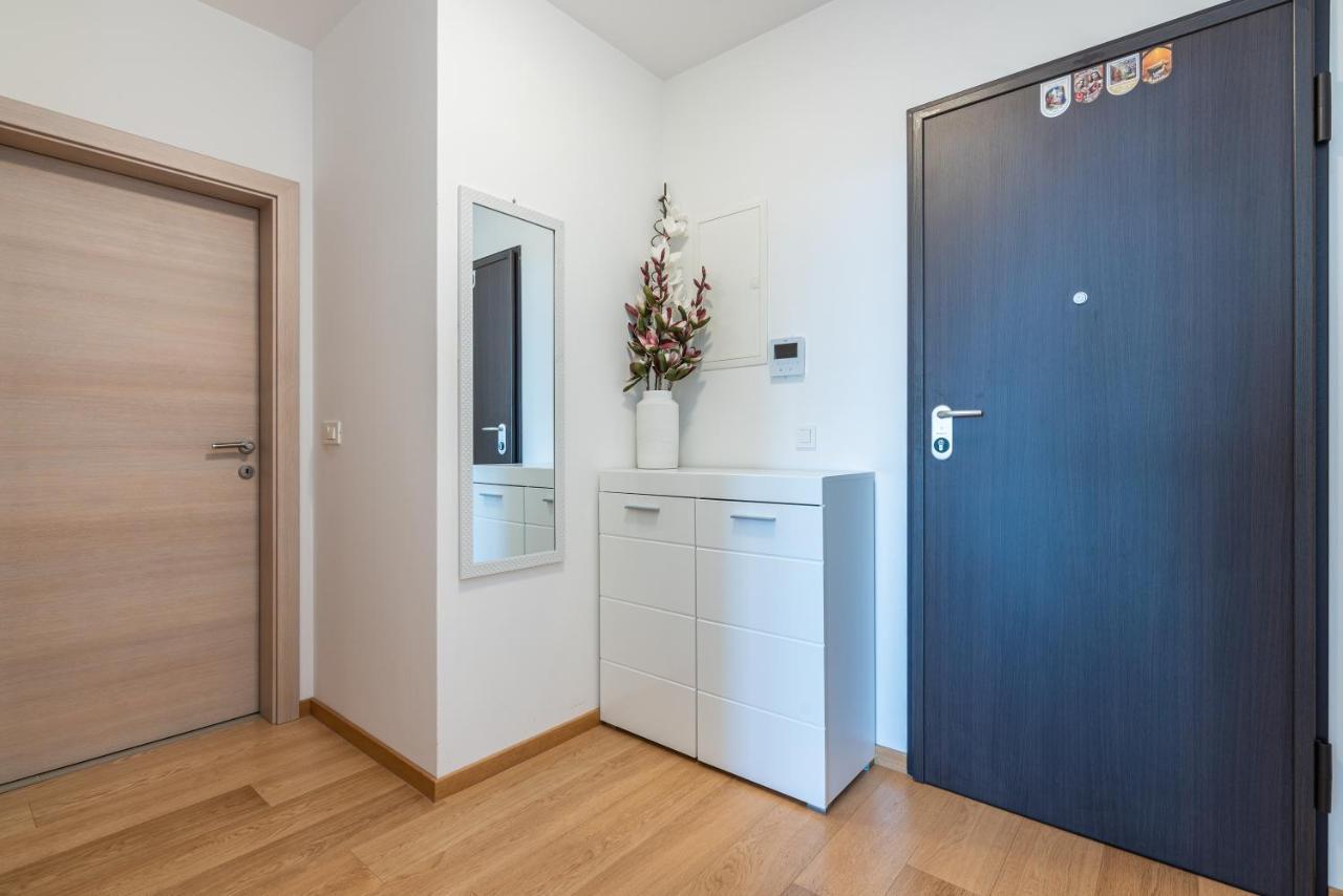 Apartment With Balcony Ocean Paradise Кастав Екстериор снимка